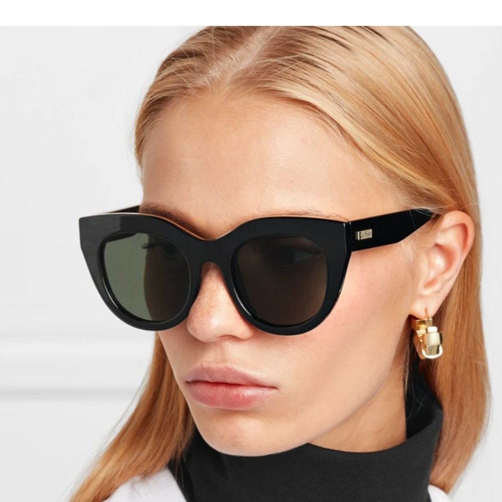 NWOT! Authentic Le Specs 'Air Heart' Sunglasses